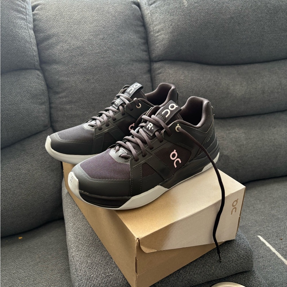 On Running Men's Dark Gray Sneakers